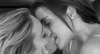 beijo-lesbico-gif.gif
