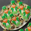 Lucky-Leprechaun-Cookies_EXPS_DIYD20_40085_B02_11_1b-1.jpg