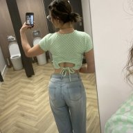 PosingPeach