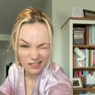 sluttyAmyloveroleplay